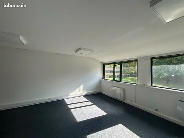 Bureaux 358 m² VILLENEUVE-D-ASCQ