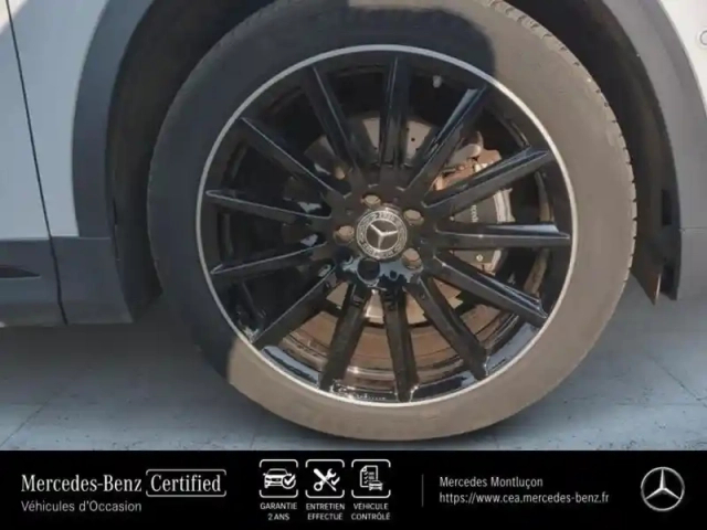 Mercedes Gla 200 d 150ch amg line 8g-dct — photo 11