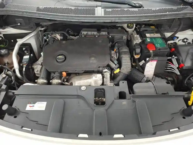 Peugeot 5008 bluehdi 130ch s&amp;s eat8 — photo 14