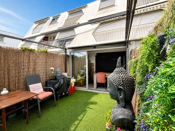 Studio 1 pièce 33 m²