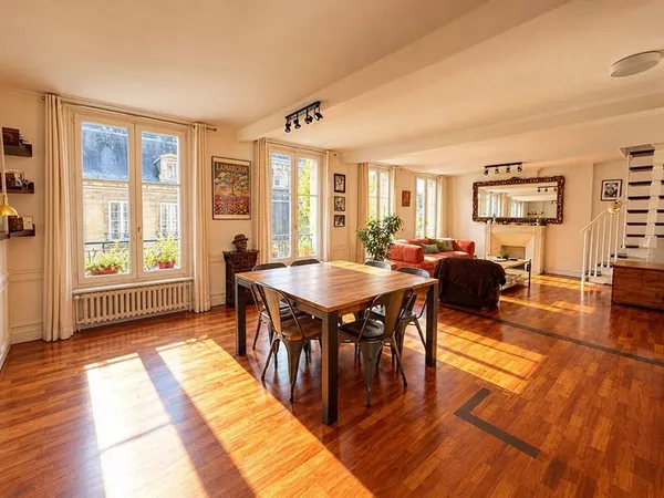 Triplex 5 pièces 96 m²