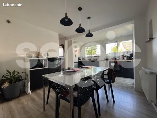 Maison 7 pièces 122 m²