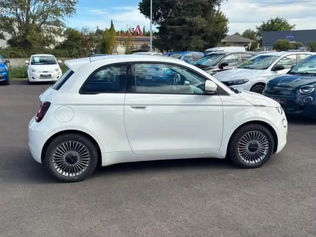 Fiat 500 e 95ch icône berline 23.8 kwh — photo 8