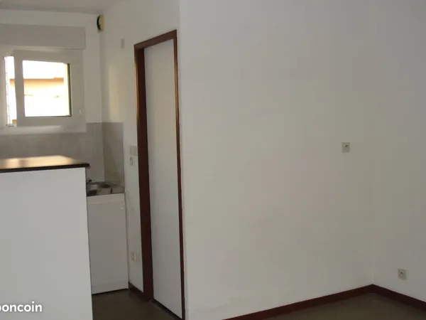 Appartement Location Dijon 1p 18m² 375€