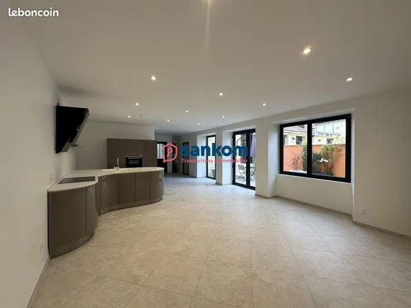 Appartement 3 pièces 105 m²
