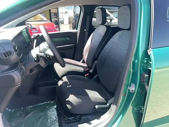 Renault Twingo e-tech electrique 80 ch autonomie urbaine — photo 14