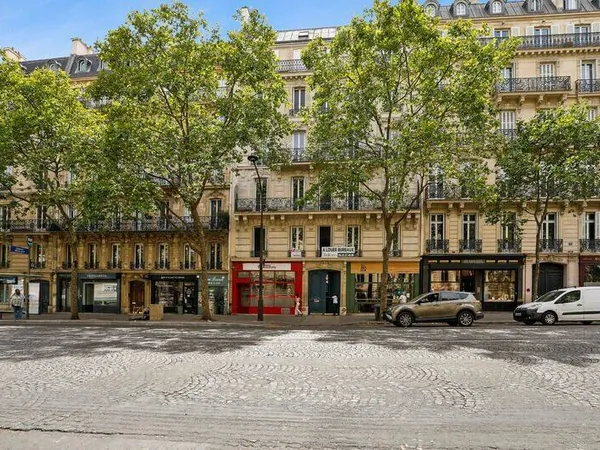 Location Bureau Paris 75008