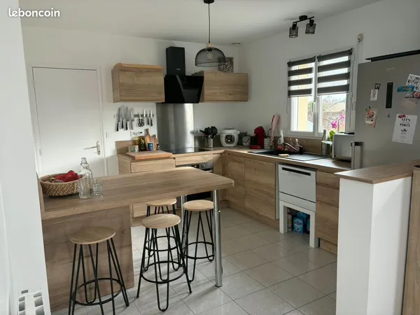 Maison Location Le Sel-de-Bretagne 5p 95m² 1000€