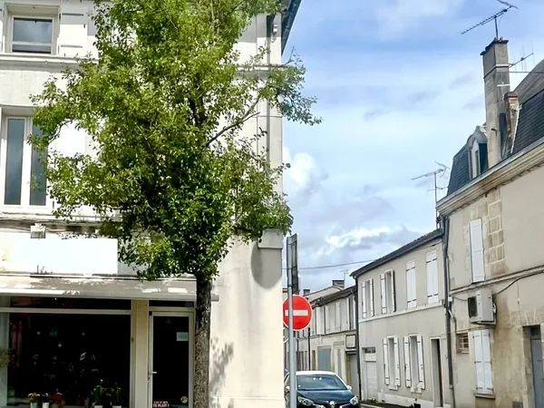 Immeuble de rapport 2 pièces 108 m²