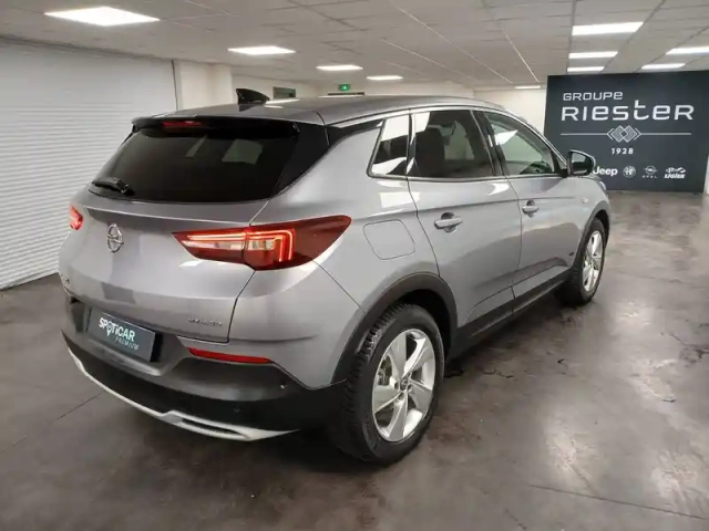 Opel Grandland X hybrid 225 ch bva8 — photo 5