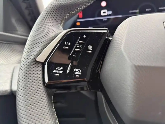 Peugeot 5008 hybrid 145 e-dcs6 — photo 8