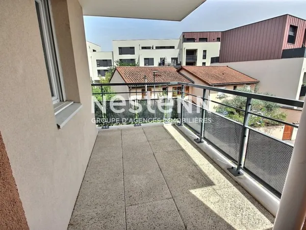 NESTENN#VENISSIEUX#MOULIN A VENT#LIMITE LYON 8°#APPARTEMENT#T3#TERRASSE#GARAGE#TRAMWAY T4 ET T6#GARE