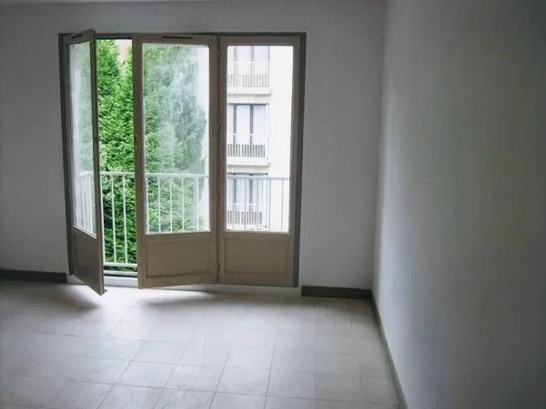 Cave 30 m²