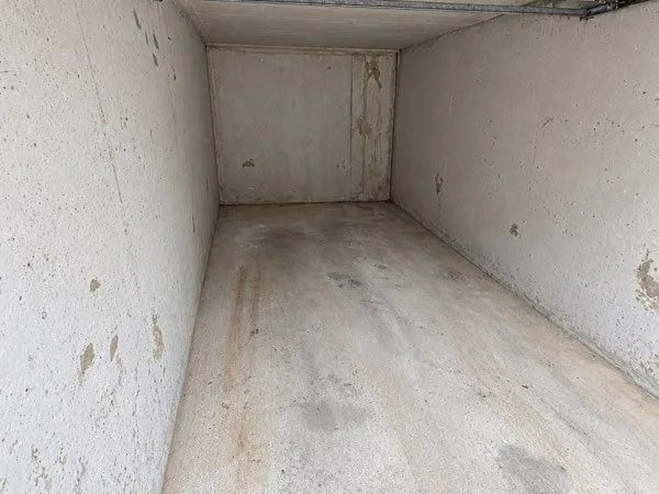 Box garage / parking sécurisé 16m² Villefontaine