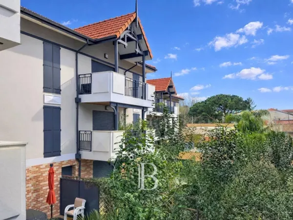 APPARTEMENT 3 PIÈCES AU CALME DANS RÉSIDENCE RÉCENTE À ARCACHON