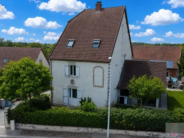 Maison 9 pièces 246 m²