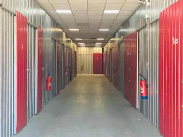 Garage/box 1 m² Saint Priest