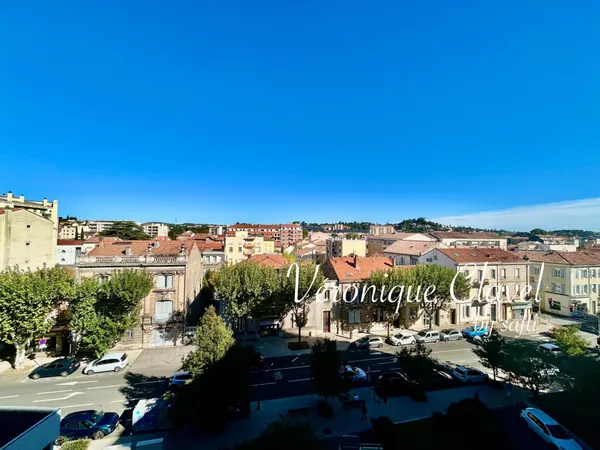 Bel appartement de 70m2 vue dégagée, avec balcon et cave
