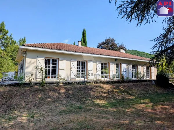 Maison 5 pièces 160 m²
