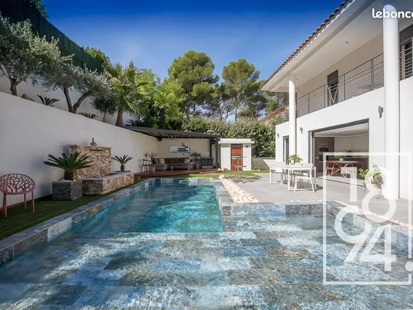Maison 6 pièces 140 m²