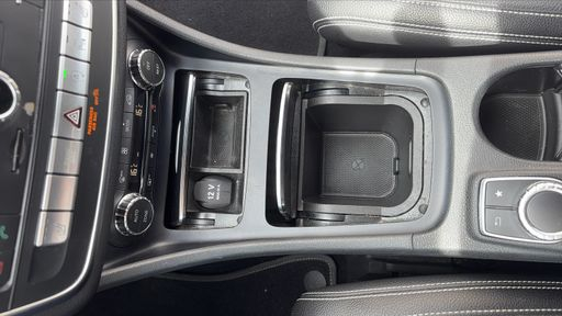 Mercedes Classe GLA 200 d 136 7G-DCT - Whiteart Edition – 2017 – 145756 km – Diesel – Boîte Automatique — photo 4