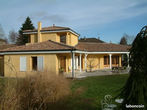 Maison Location Pont-à-Mousson 7p 271m² 1990€