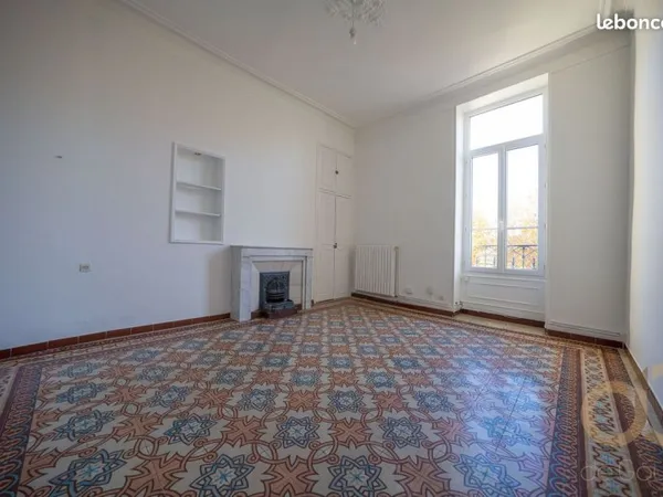 Appartement 5 pièces 84 m²