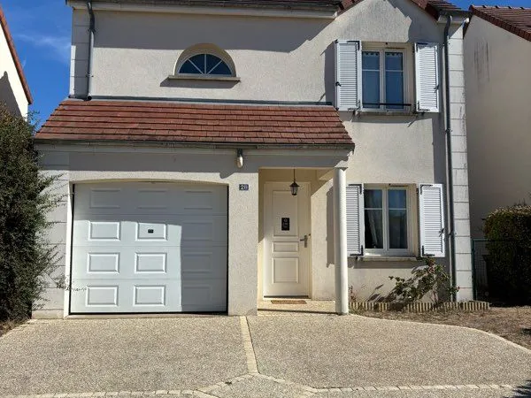 Maison 92m2 - 3 chambres + combles aménagés - jardin clos