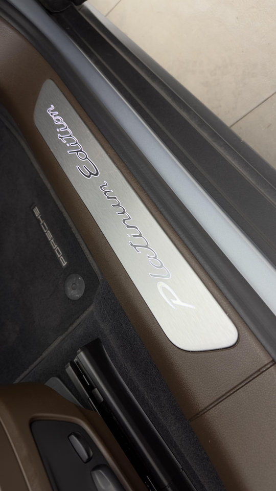 Porsche Panamera 4 V6 2.9L 462 Hybrid — photo 35