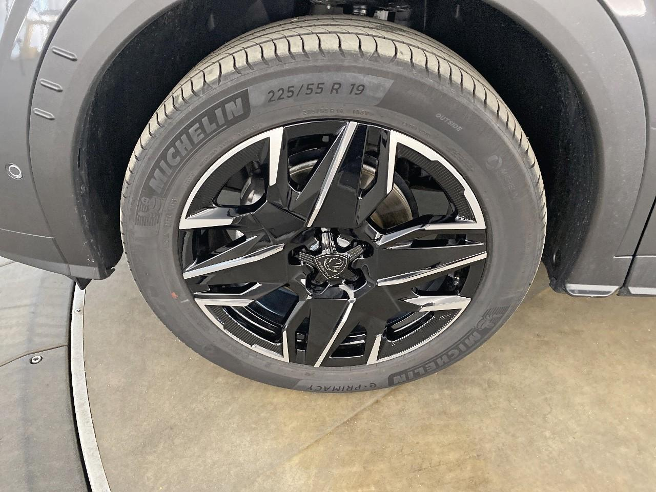 Peugeot 3008 hybrid 145 e-dcs6 gt — photo 11