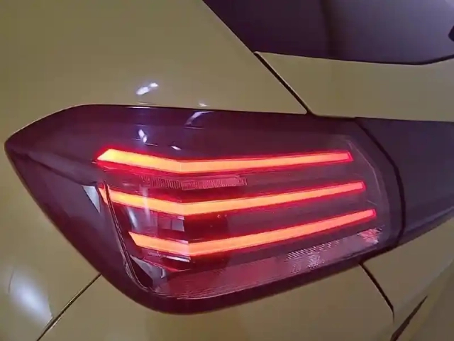 Peugeot 208 hybrid 100 e-dcs6 — photo 17