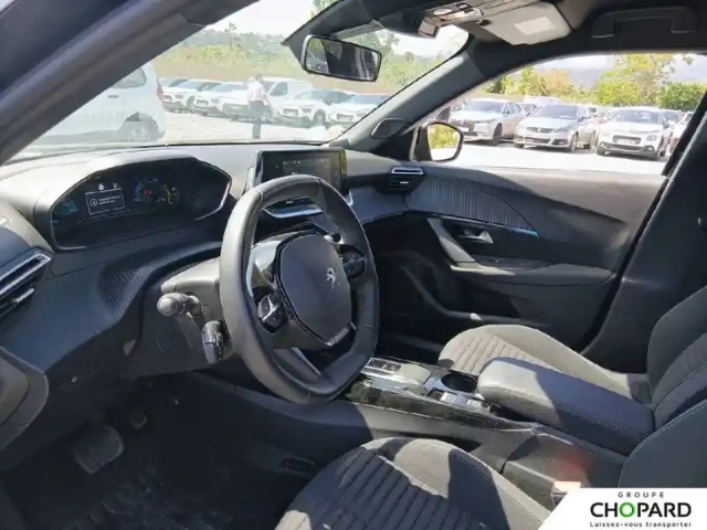 Peugeot 2008 electrique 136 ch — photo 15