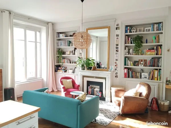Lyon 7e - Appartement bourgeois 3 pièces de 81 m² - Rue Raulin