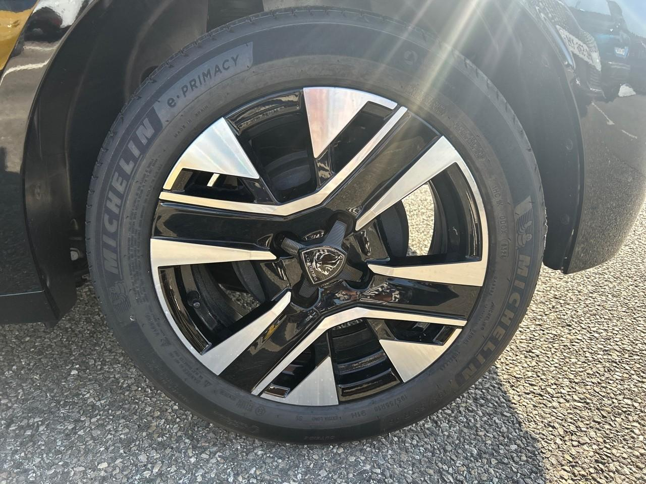 Peugeot 208 1.2 hybrid 110ch edition e-dcs6 — photo 11