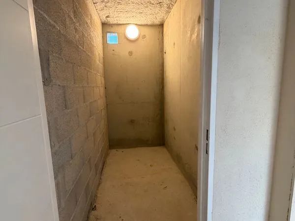 Cave a vendre