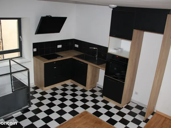 Joli appartement T3 Triplex Etoile centre