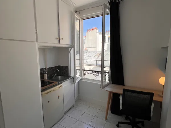Loue 2 pièces Paris 16ème Duban Passy - 18 m²