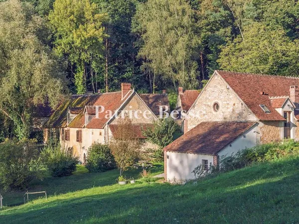 Maison 10 pièces 1163 m²
