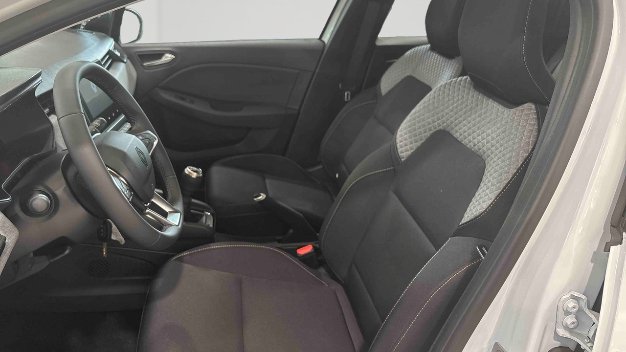 Renault Clio TCe 90 ch GSR2 — photo 11