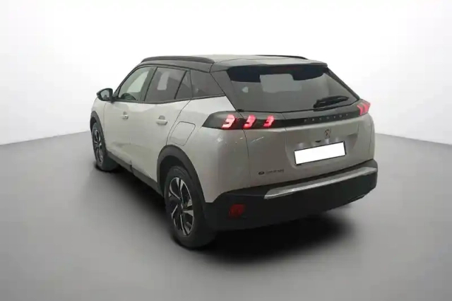 Peugeot 2008 electrique 136 ch — photo 70