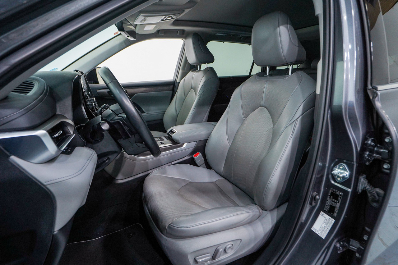 Toyota HIGHLANDER — photo 12