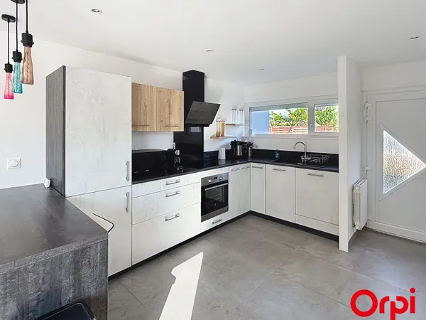 Maison 2 pièces 89 m²
