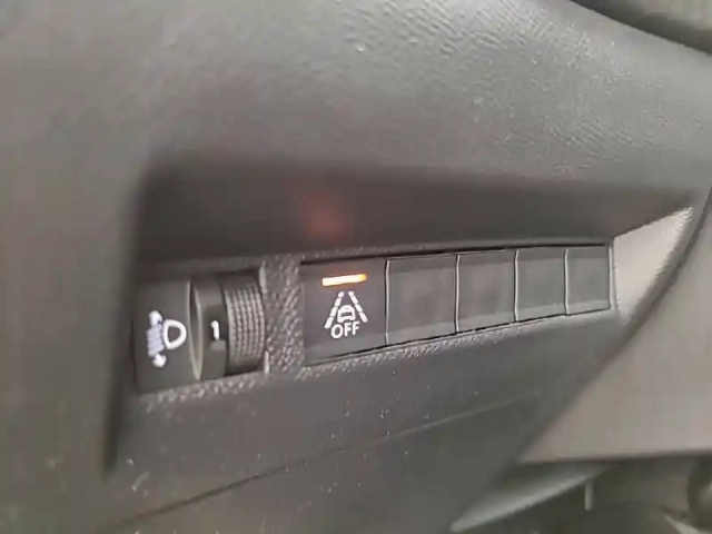 Peugeot 208 puretech 75 s&amp;s bvm5 — photo 49