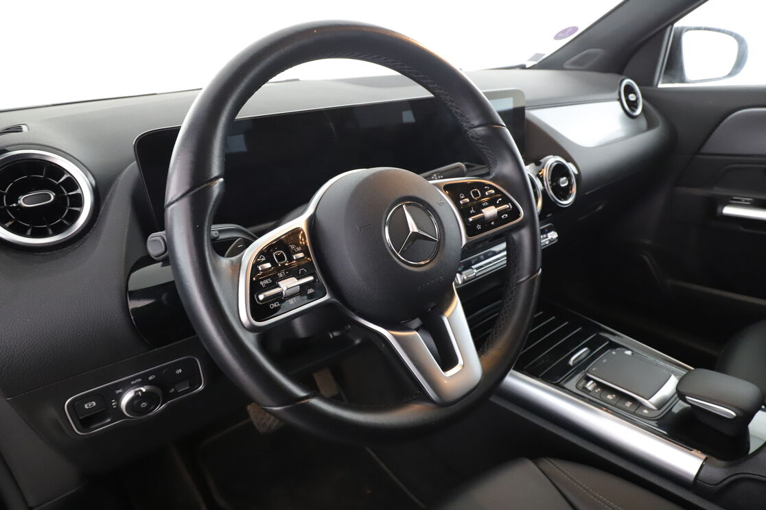 Mercedes-Benz GLA 250 e Progressive Line 8G-DCT — photo 10