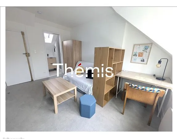 Studio 1 pièce 12 m²