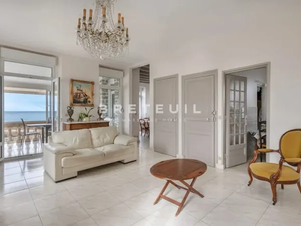 Maison 9 pièces 157 m²
