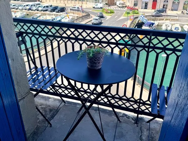 T3 de charme avec vue sur les quais - Sète