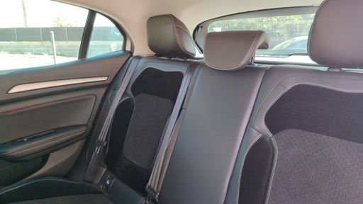 Renault Megane 1.5 Blue dCi 115 EDC6 - Intens – 2020 – 91808 km – Diesel – Boîte Automatique — photo 52