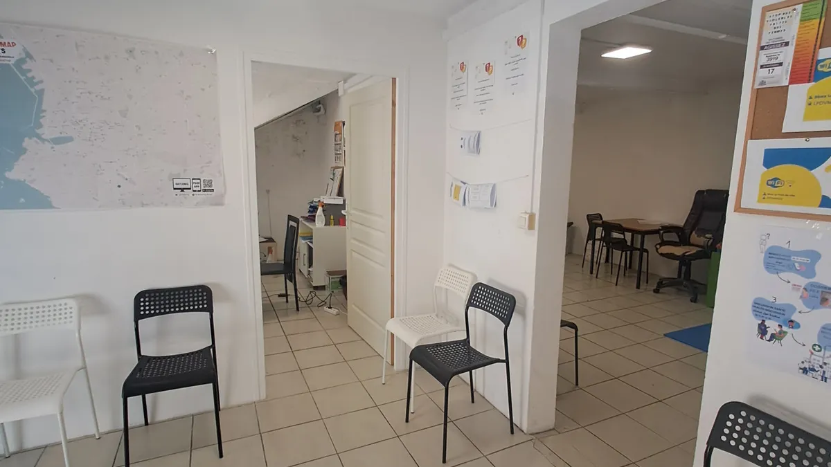 Photo 8