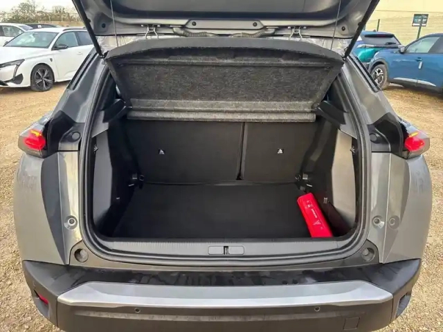 Peugeot 2008 puretech 100 s&amp;s bvm6 — photo 23